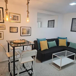 apartamento-con-encanto-y-ubicacin-perfecta.hotelsincadiz.net/
